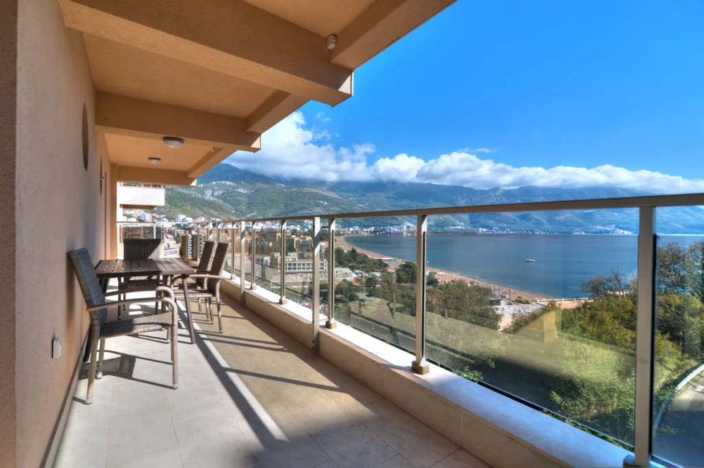 E401 3 bd apartment Harmonia 125 м2