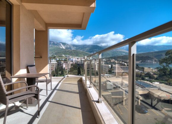 Deluxe 2-bedroom apartment in Harmonia complex, Zavala (Budva)